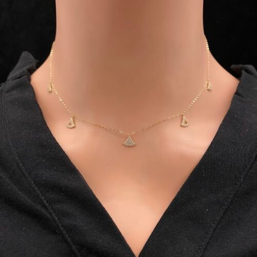 عقد شوكر ذهب عيار 18 الوزن 0.92 جرام