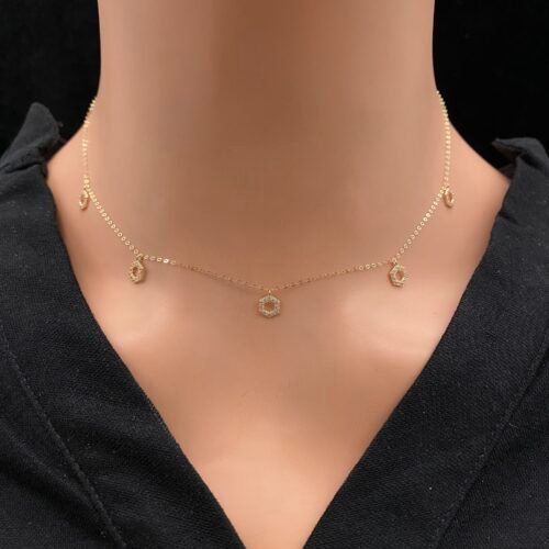 عقد شوكر ذهب عيار 18 الوزن 0.86 جرام