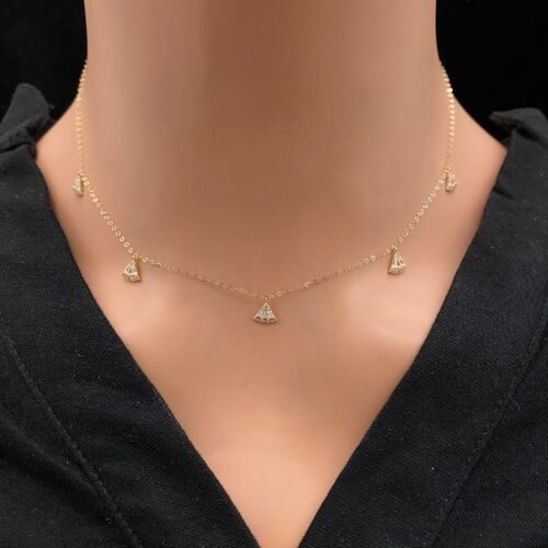 عقد شوكر ذهب عيار 18 الوزن 0.98 جرام