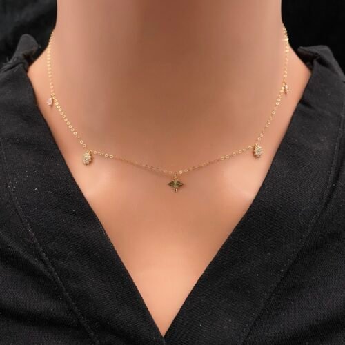 عقد شوكر ذهب عيار 18 الوزن 0.73 جرام