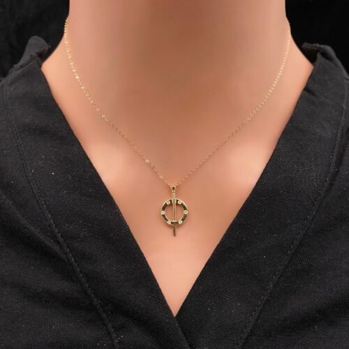 عقد ذهب عيار 18 الوزن 1.10 جرام