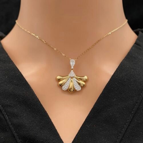 عقد ذهب عيار 18 الوزن 3.02 جرام