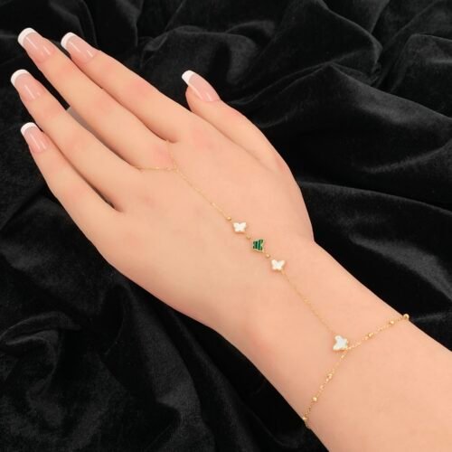 كف ذهب عيار 18 وزن 1.71 جرام تصميم عصري راقي يناسب جميع الأذواق والمناسبات من معارض قمة زاوية الشفاء للذهب والمجوهرات بالرياض