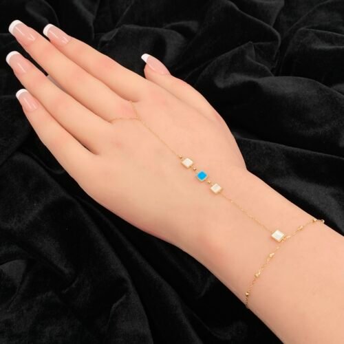 كف ذهب عيار 18 وزن 1.7 جرام تصميم عصري راقي يناسب جميع الأذواق والمناسبات من معارض قمة زاوية الشفاء للذهب والمجوهرات بالرياض