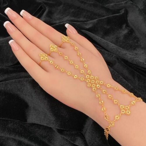 كف ذهب عيار 21 وزن 13.37 جرام تصميم عصري راقي يناسب جميع الأذواق والمناسبات من معارض قمة زاوية الشفاء للذهب والمجوهرات بالرياض