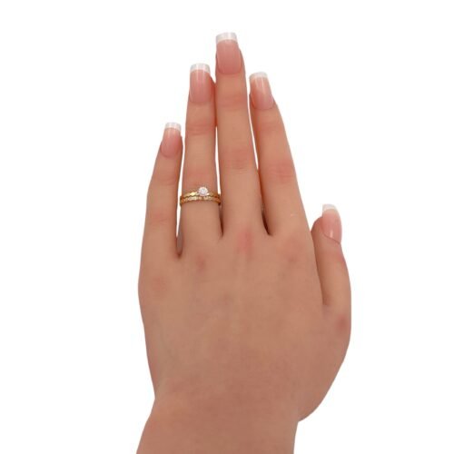 تونز ذهب عيار 18 الوزن 2.66 جرام