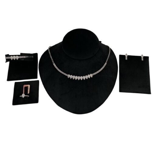 طقم ذهب عيار 18 الوزن 23.15 جرام