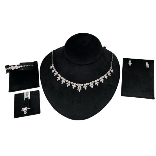 طقم ذهب عيار 18 الوزن 23.16 جرام