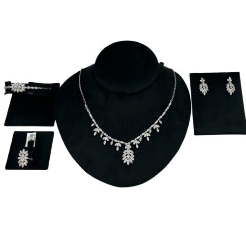 طقم ذهب عيار 18 الوزن 28.44 جرام