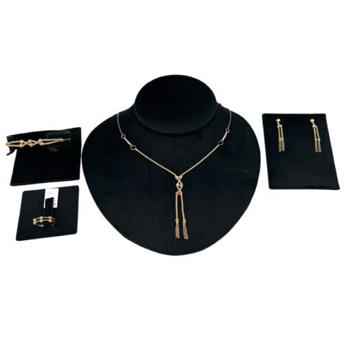 طقم ذهب عيار 18 الوزن 10.92 جرام