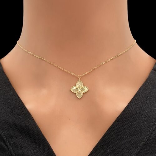 عقد ذهب عيار 18 الوزن 1.99 جرام