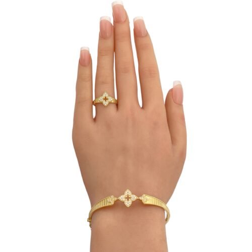 إسوارة وخاتم ذهب عيار 18 الوزن 8.35 جرام