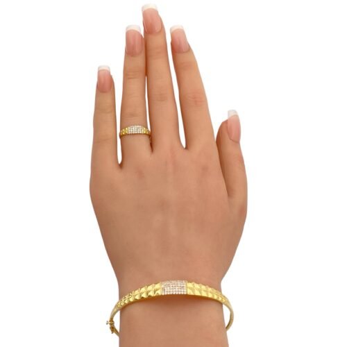 إسوارة وخاتم ذهب عيار 18 الوزن 7.13 جرام