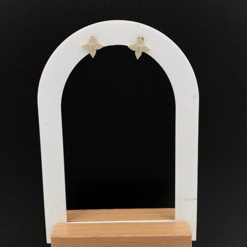 حلق ذهب عيار 18 الوزن 0.63 جرام