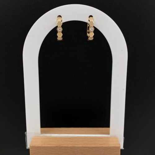 حلق ذهب عيار 18 الوزن 1.97 جرام