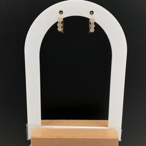 حلق ذهب عيار 18 الوزن 1.40 جرام