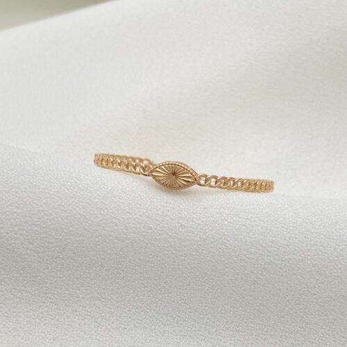 اسواره مواليد ذهب عيار 18 الوزن 1.59 جرام