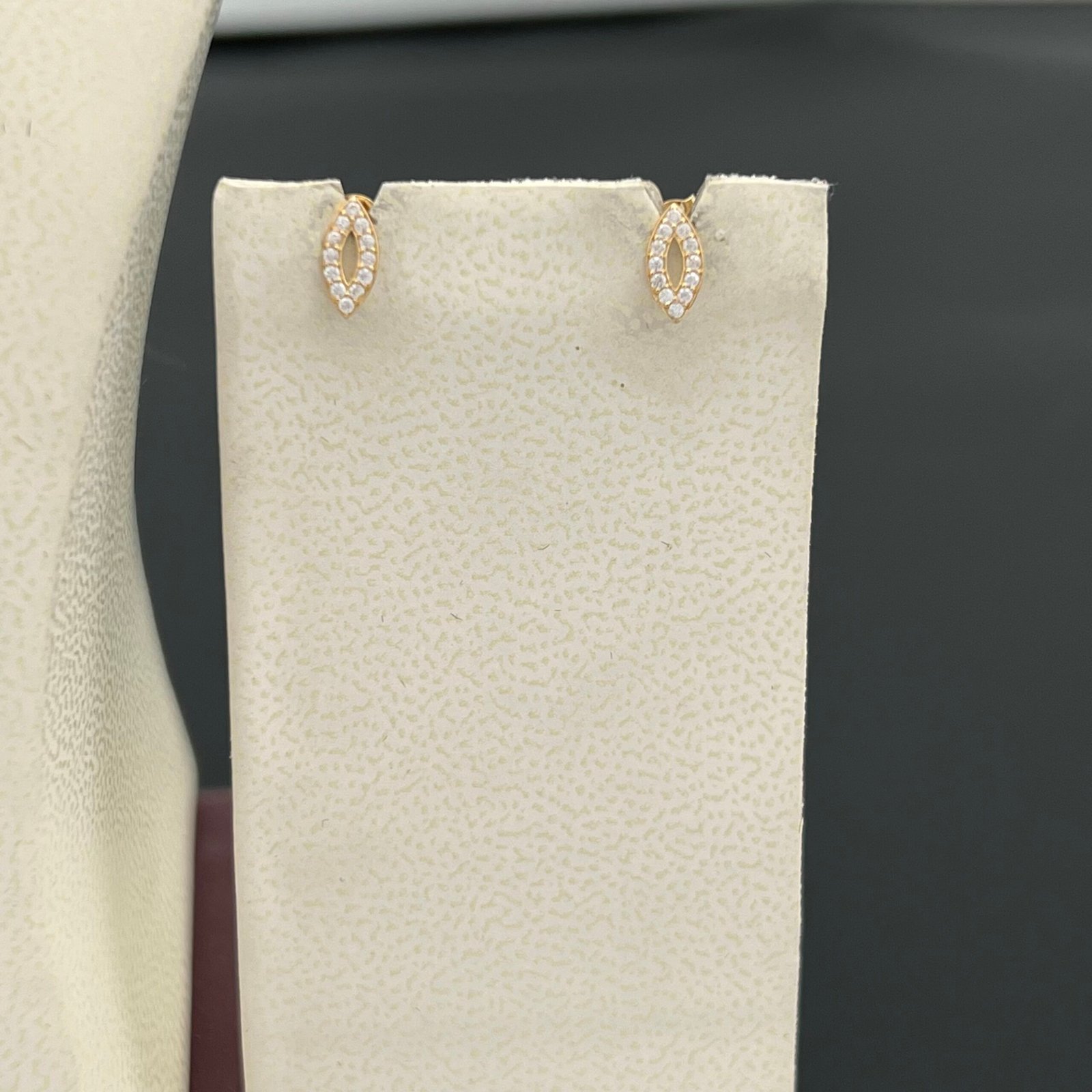 نصف طقم ذهب مواليد عيار 18 الوزن 1.59 جرام 3 نصف طقم ذهب مواليد عيار 18 الوزن 1.59 جرام - الصورة 3