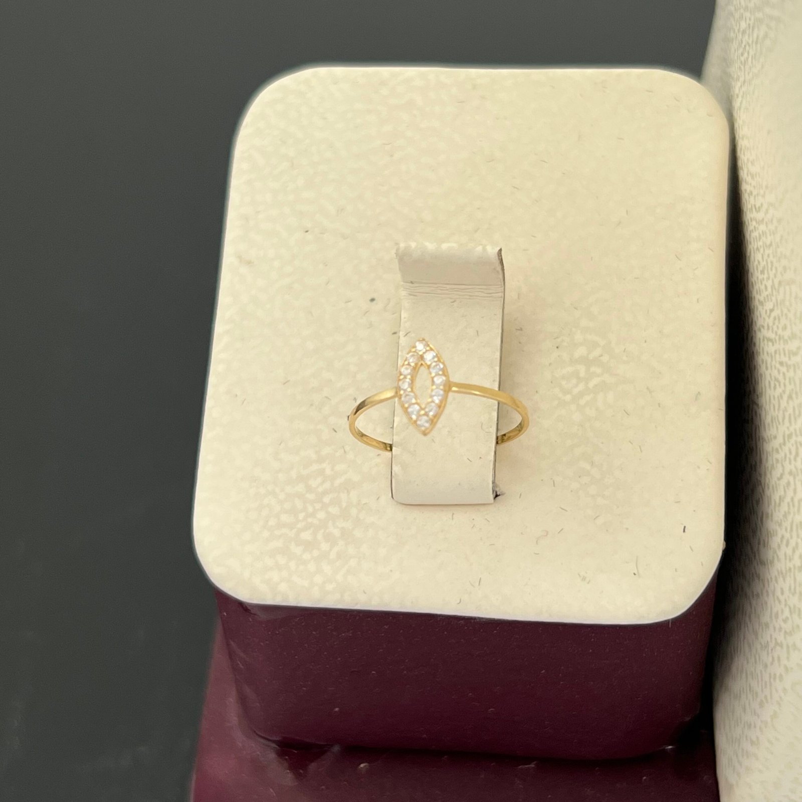 نصف طقم ذهب مواليد عيار 18 الوزن 1.59 جرام 4 نصف طقم ذهب مواليد عيار 18 الوزن 1.59 جرام - الصورة 4