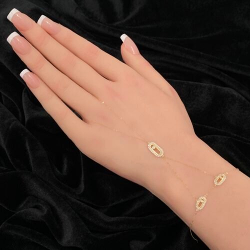 كف ذهب عيار 18 وزن 1.32 جرام تصميم عصري راقي يناسب جميع الأذواق والمناسبات من معارض قمة زاوية الشفاء للذهب والمجوهرات بالرياض