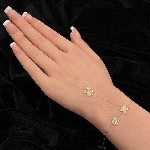 كف ذهب عيار 18 وزن 1.4 جرام تصميم عصري راقي يناسب جميع الأذواق والمناسبات من معارض قمة زاوية الشفاء للذهب والمجوهرات بالرياض