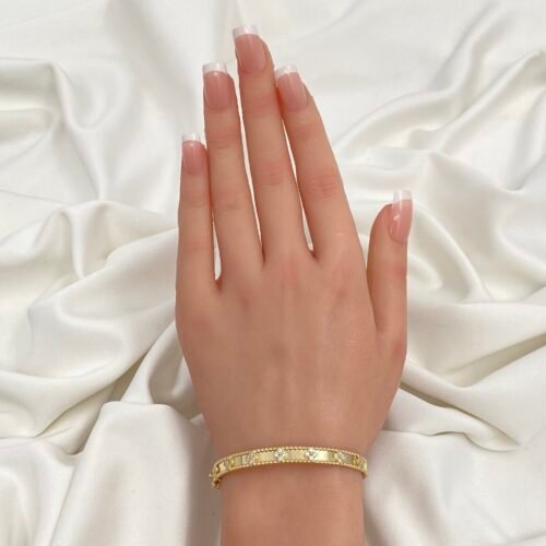 إسواره ذهب عيار 18 الوزن 10.04 جرام