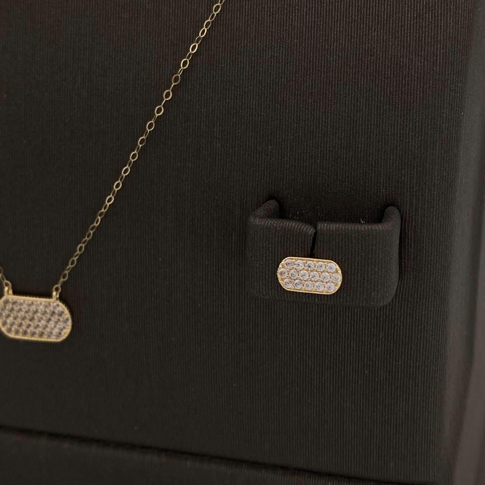 نصف طقم مواليد ذهب عيار 18 الوزن 1.52 جرام 4 نصف طقم مواليد ذهب عيار 18 الوزن 1.52 جرام - الصورة 4