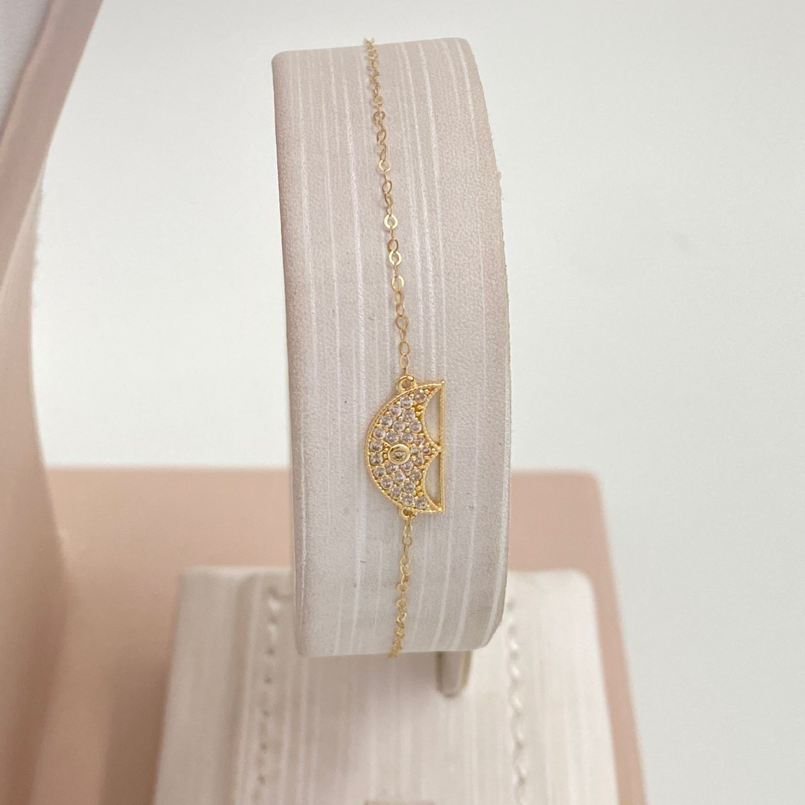 طقم ذهب عيار 18 الوزن 2.77 جرام 6 طقم ذهب عيار 18 الوزن 2.77 جرام - الصورة 6