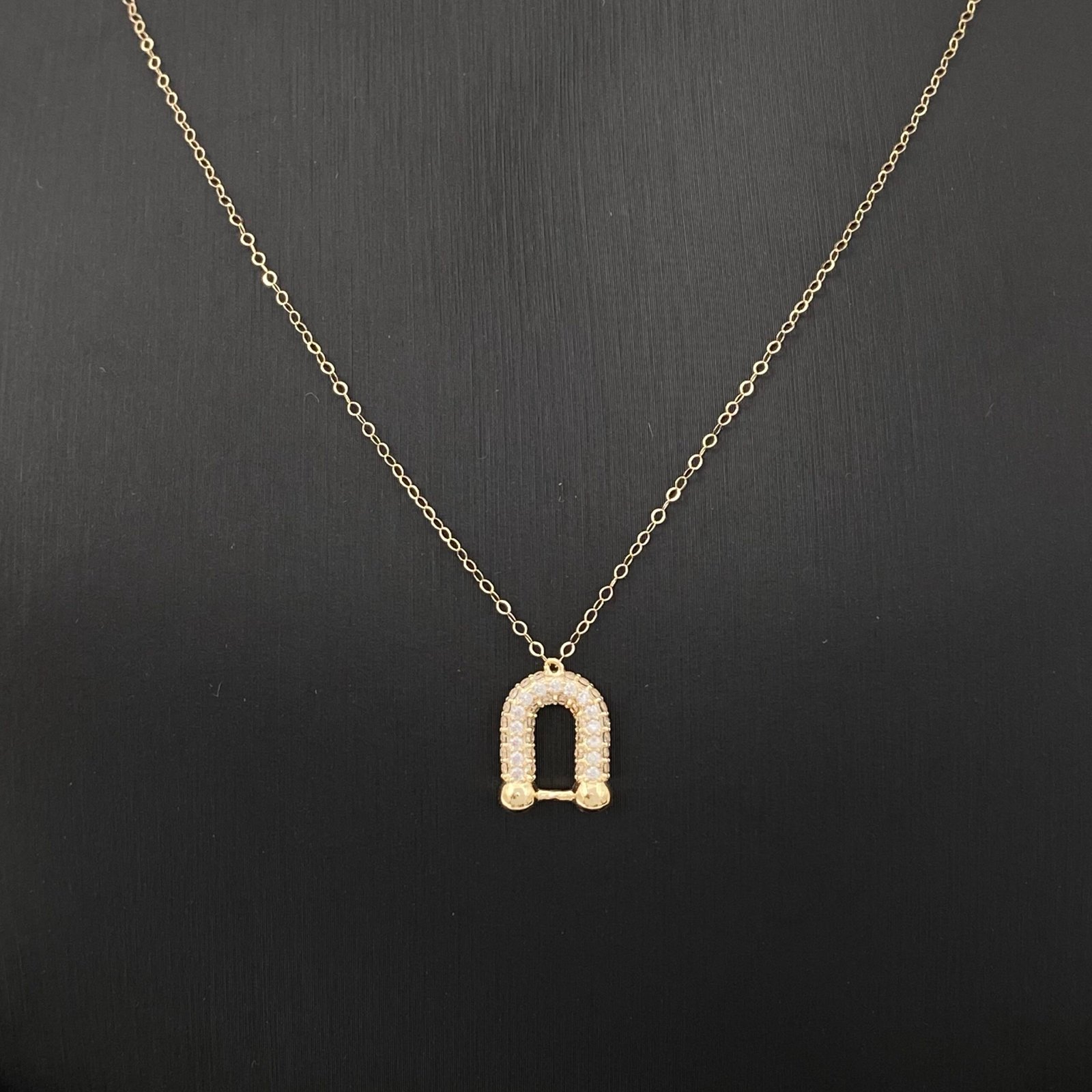 طقم ذهب عيار 18 الوزن 2.60 جرام 2 طقم ذهب عيار 18 الوزن 2.60 جرام - الصورة 2