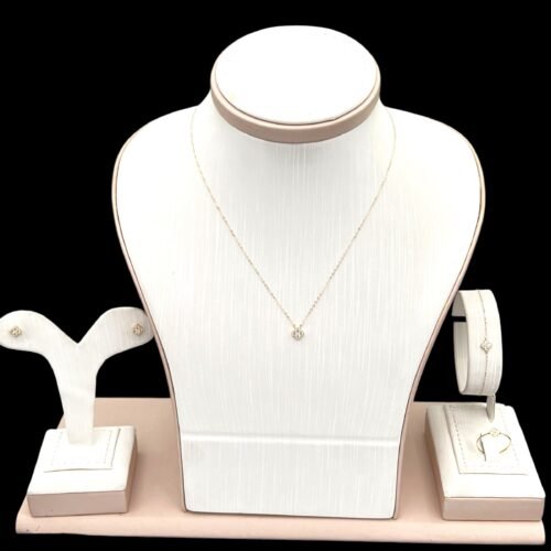 طقم ذهب عيار 18 الوزن 2.20 جرام