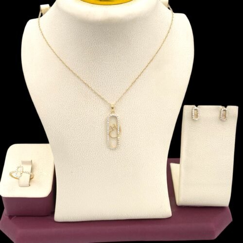 نصف طقم ذهب عيار 18 الوزن 2.91 جرام