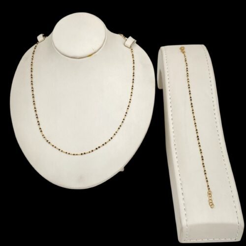 عقد وإسواره ذهب عيار 18 الوزن 4.3 جرام