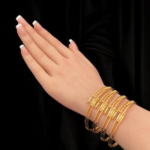 غويشة ذهب عيار 21 الوزن 14.15 جرام