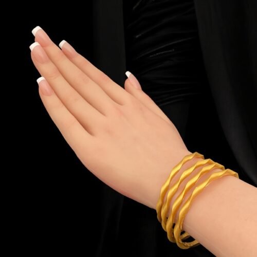 غويشة ذهب عيار 21 الوزن 10.73 جرام