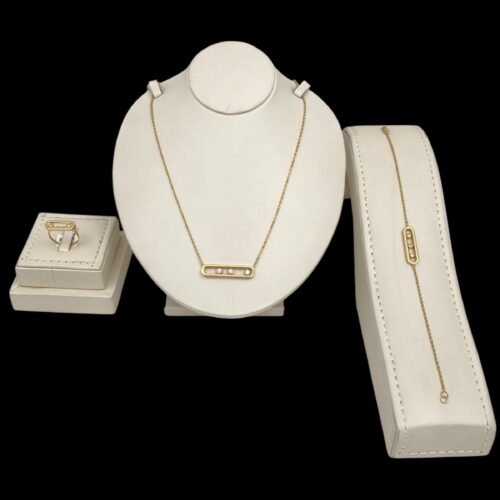 نصف طقم ذهب عيار 18 الوزن 9.14 جرام