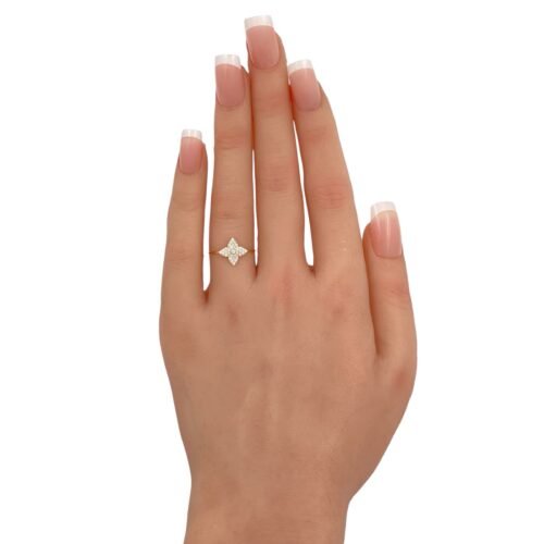 خاتم ذهب عيار 18 الوزن 0.54 جرام