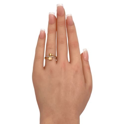 خاتم ذهب عيار 18 الوزن 2.03 جرام