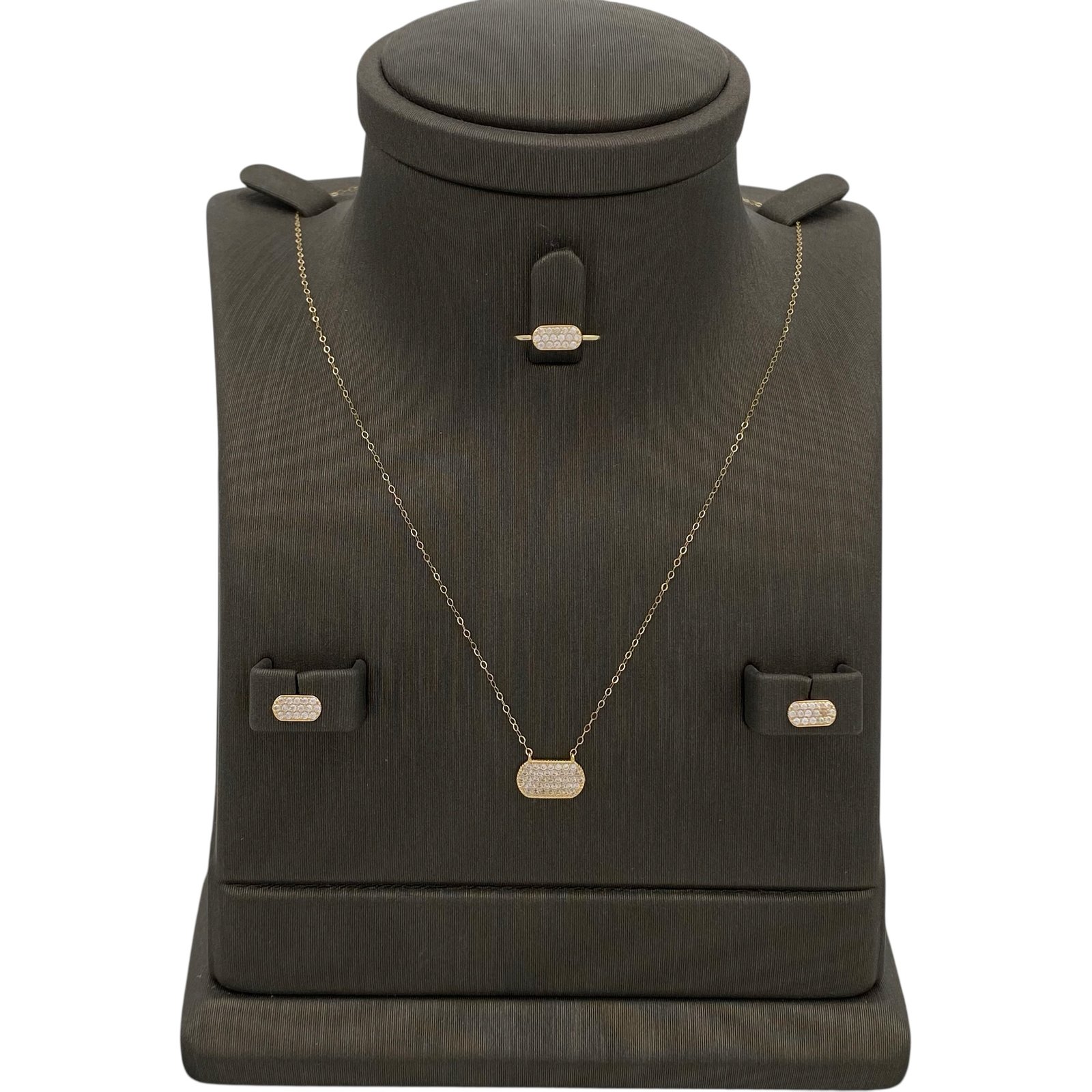 نصف طقم مواليد ذهب عيار 18 الوزن 1.52 جرام 1 نصف طقم مواليد ذهب عيار 18 الوزن 1.52 جرام