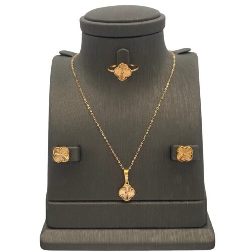 نصف طقم ذهب عيار 21 الوزن 5.68 جرام