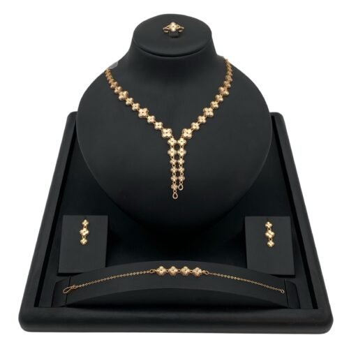 طقم ذهب عيار 21 الوزن 14.94 جرام