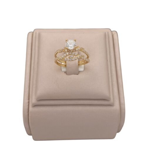 تونز ذهب عيار 18 الوزن 2.15 جرام