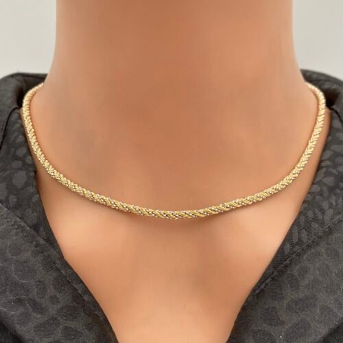 عقد ذهب عيار 18 الوزن 9.55 جرام