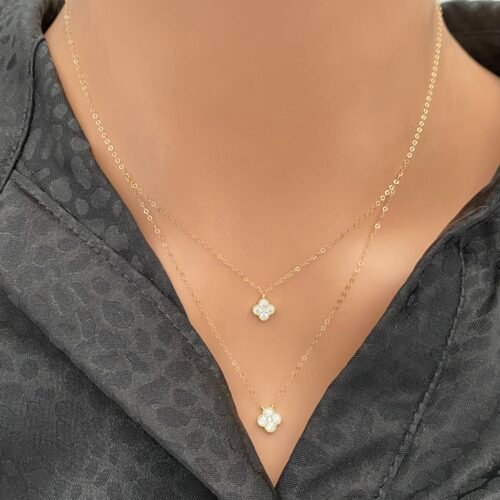 عقد ذهب عيار 18 الوزن 0.85 جرام