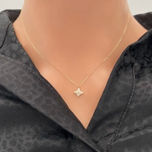 عقد ذهب عيار 21 الوزن 0.43 جرام