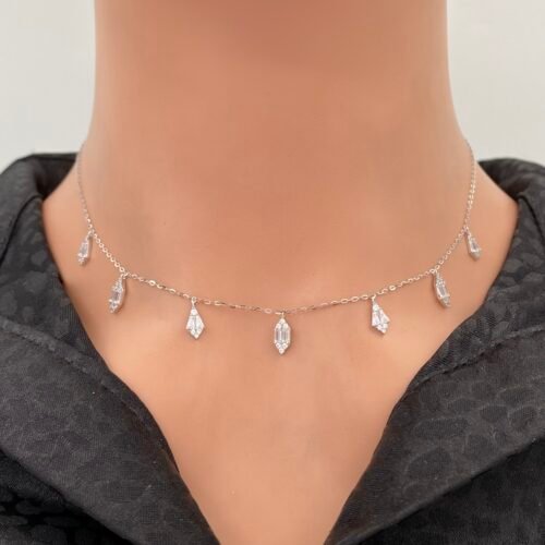 عقد ذهب عيار 18 الوزن 1.76 جرام