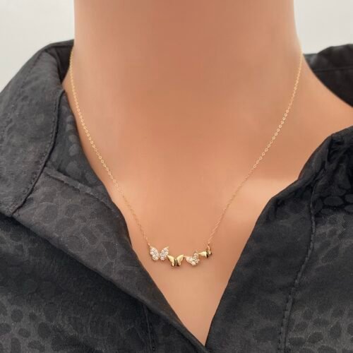 عقد ذهب عيار 18 الوزن 0.85 جرام