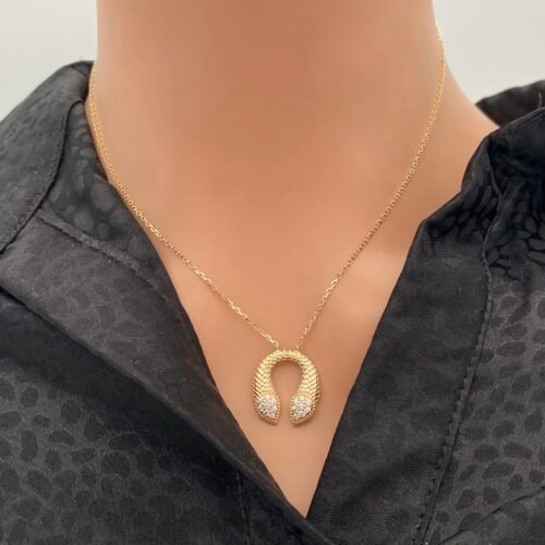 عقد ذهب عيار 18 الوزن 3.48 جرام