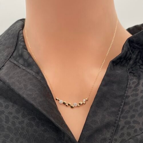 عقد ذهب عيار 18 الوزن 0.92 جرام