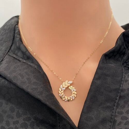 عقد ذهب عيار 18 الوزن 1.38 جرام