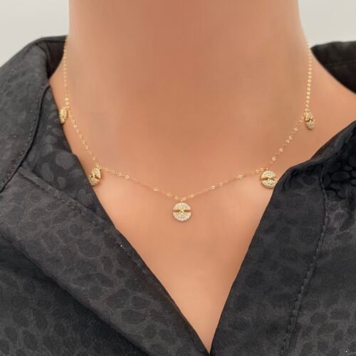 عقد ذهب عيار 18 الوزن 1.45 جرام